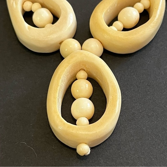 Carved Bovine Bone Bead Necklace Tribal Ethnic Beaded Chunky Natural Organic - Picture 2 of 11